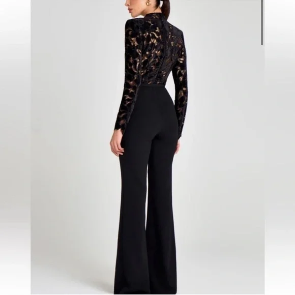 ✨NWT✨Nadine Merabi Eleanor Wide Leg Jumpsuit Black Velvet Long Sleeve Size 12 - Picture 2 of 7